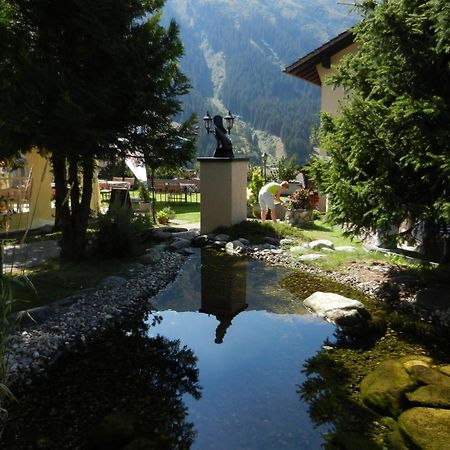 Hotel B&B Casa La Val Sedrun Esterno foto
