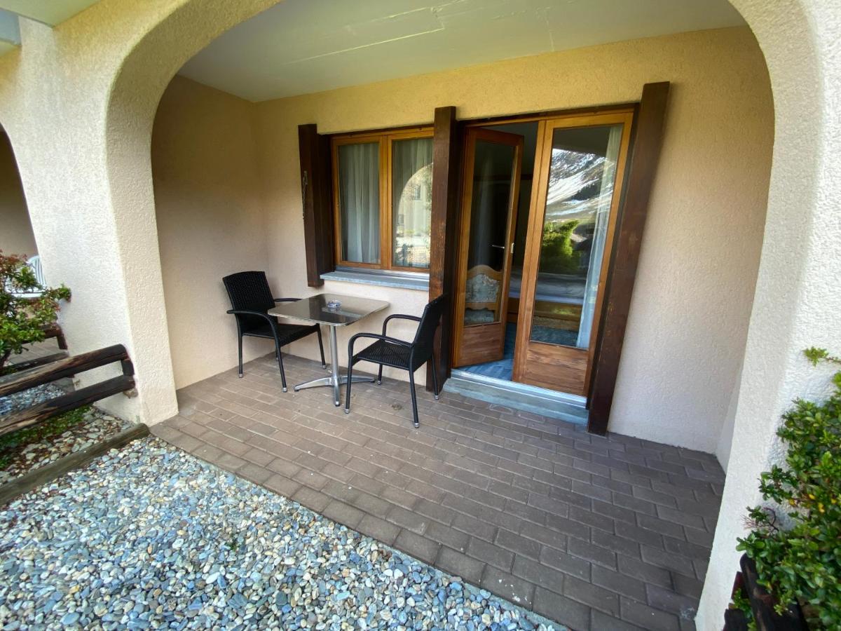 Hotel B&B Casa La Val Sedrun Esterno foto